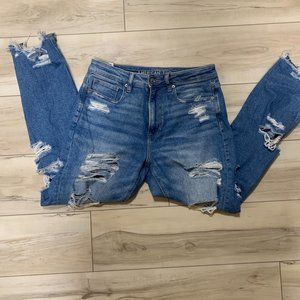 American Eagle mom jeans - size 6